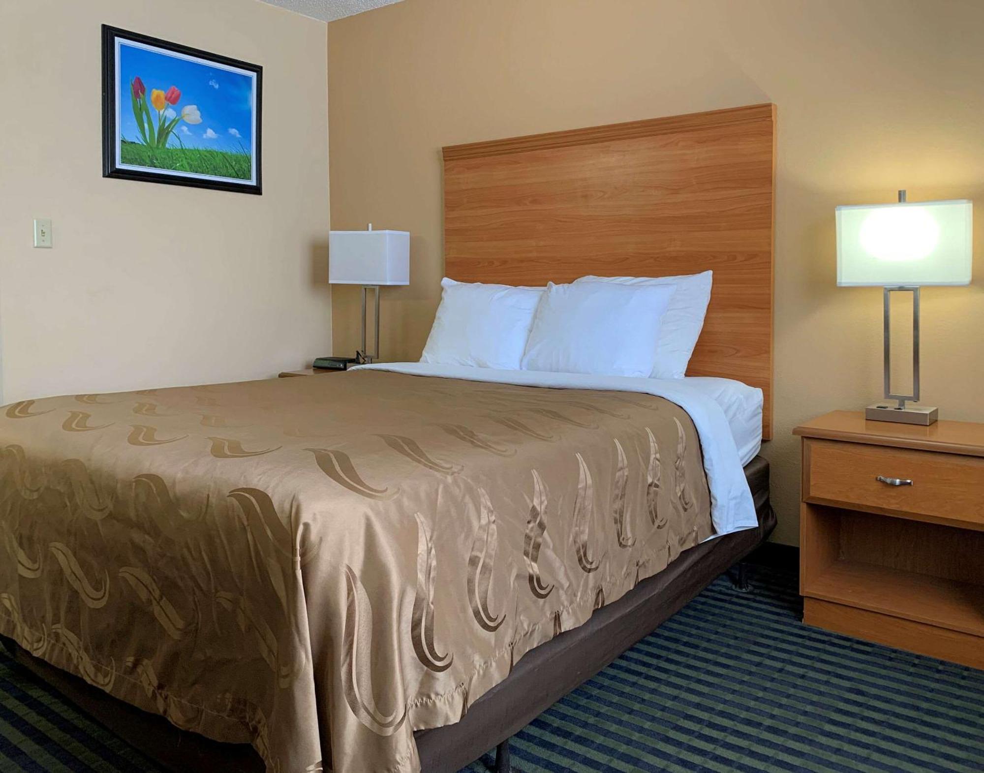 Quality Inn Ottawa Near Starved Rock State Park Exterior photo