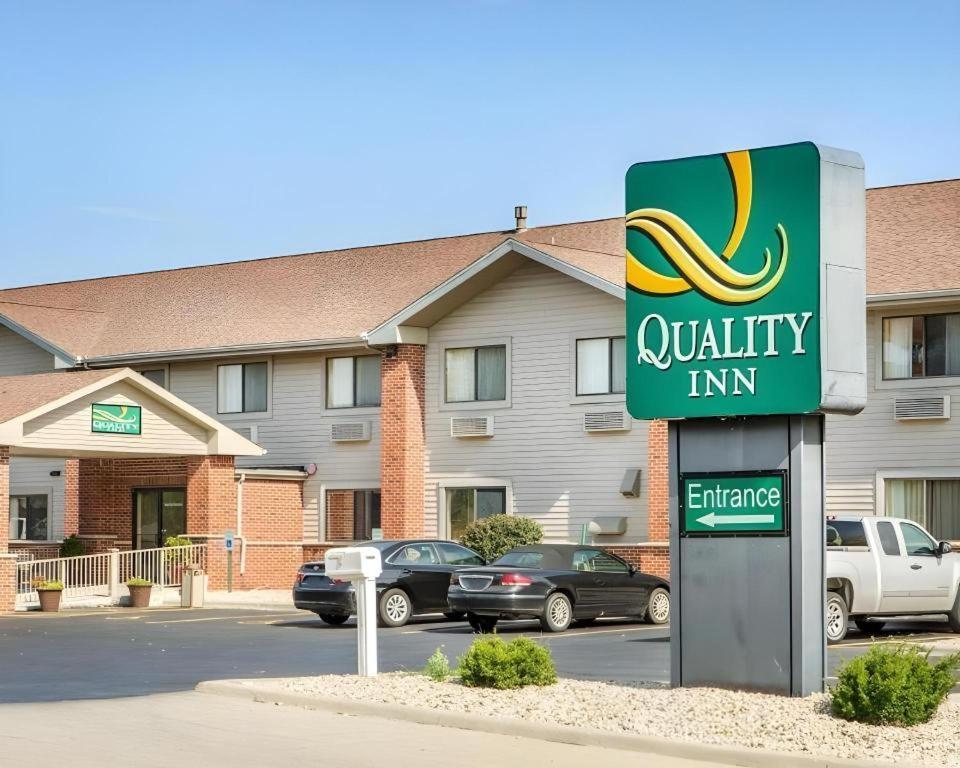Quality Inn Ottawa Near Starved Rock State Park Exterior photo
